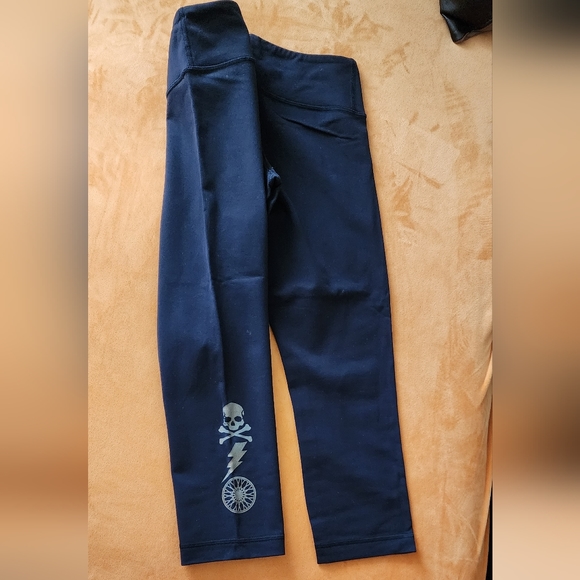 Lululemon wunder under cropped sz 4 - Picture 3 of 3